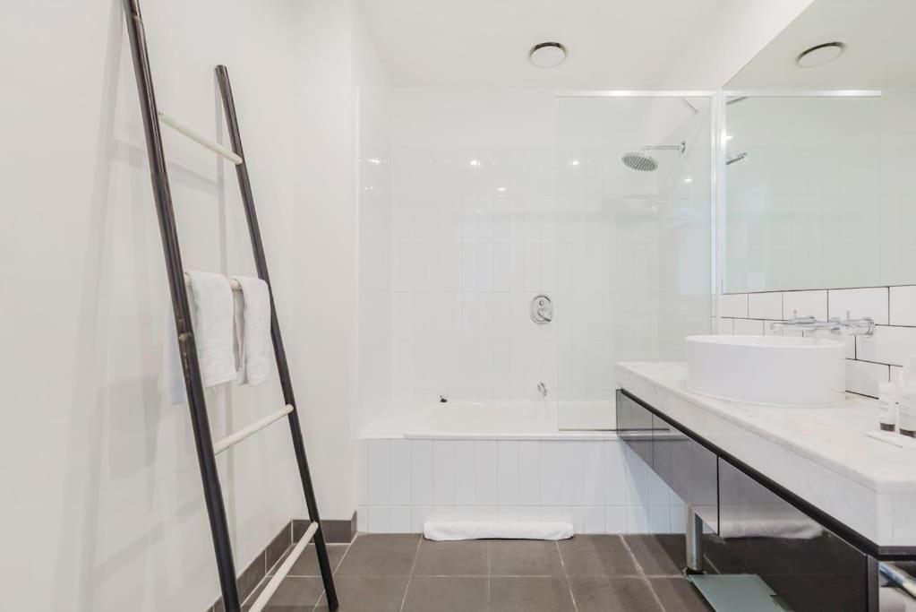 Bay Street Terrace - Spacious Indoor-Outdoor Design Melbourne Bagian luar foto